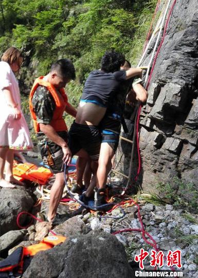 四川绵阳：驴友徒步北川陈家坝意外落水溺亡