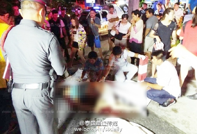 【环球网综合报道】泰国星暹传媒8月10日消息，当地时间8月9日晚上11点，普吉塔岚县当地警察接到报案称一名中国游客在过马路时被车撞身亡。