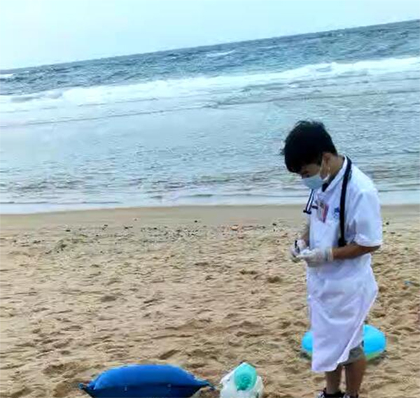 广东海陵岛禁泳区发生游客溺亡事件:涉事游客8人,已致4死
